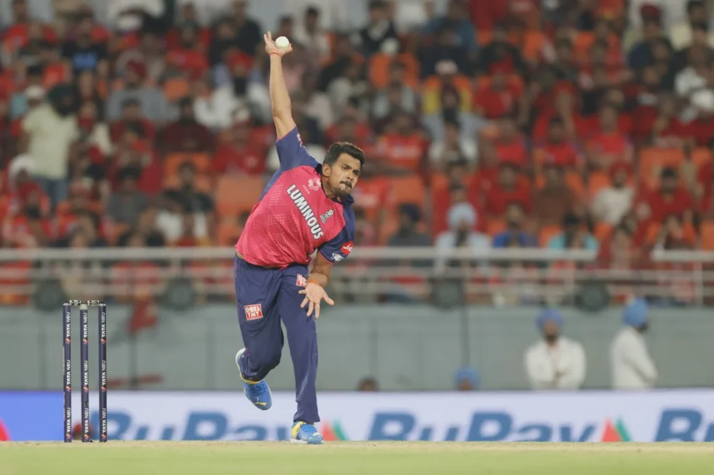 Top 10 Players Who Have Taken a Wicket With Their First Ball in International Cricket 5 Top 10 Players Who Have Taken a Wicket With Their First Ball in International Cricket