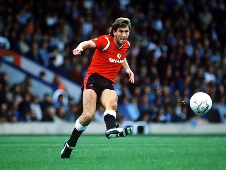 The Youngest Player in World Cup History: Top 10 Wonderkids Who Made Their Mark
