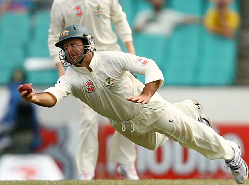 Top 10 Players with the Most Catches in Career in Tests 4 Top 10 Players with the Most Catches in Career in Tests