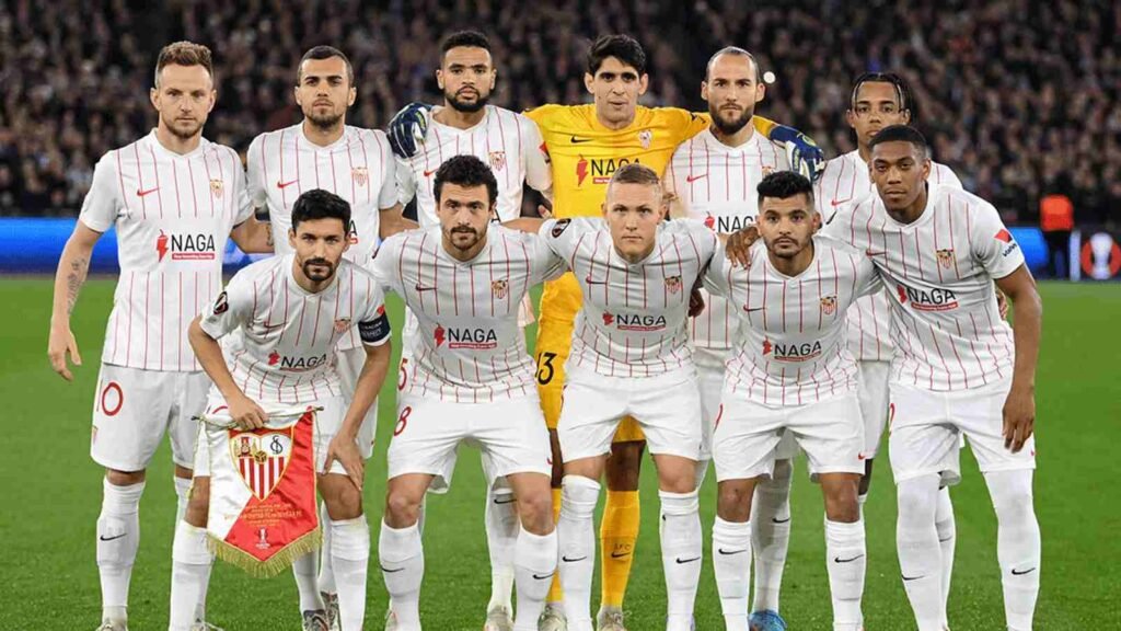 Top 10 Favorites to Win the UEFA Europa League 2025/2026 12 Top 10 Favorites to Win the UEFA Europa