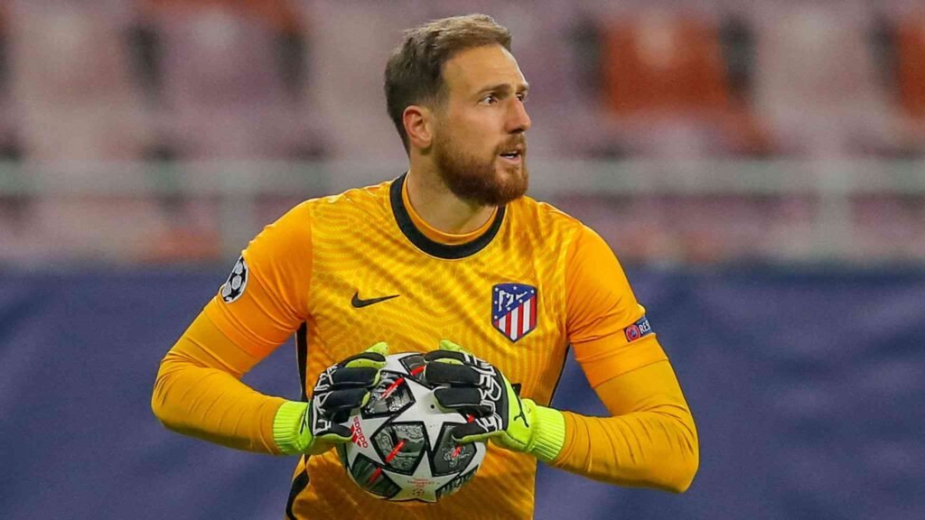 Top 10 Goalkeepers Who Conceded the Fewest Goals in 2025 12 Goalkeepers Who Conceded the Fewest Goals