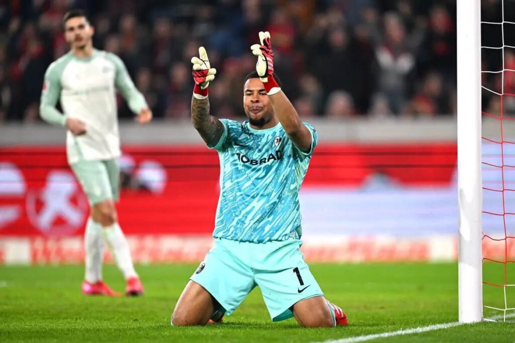 Top 10 Goalkeepers with the Most Penalty Saves in 2025