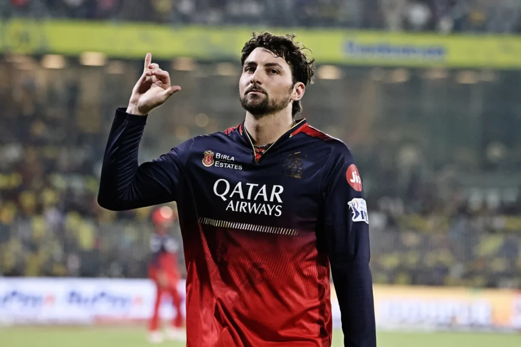 Top 10 Players Who Have Taken a Wicket With Their First Ball in International Cricket 6 Top 10 Players Who Have Taken a Wicket With Their First Ball in International Cricket