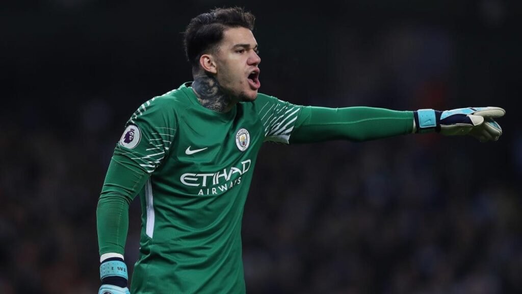 Top 10 Goalkeepers Likely to Win the Prestigious 2025 Yashin Trophy 6 Top 10 Goalkeepers Likely to Win