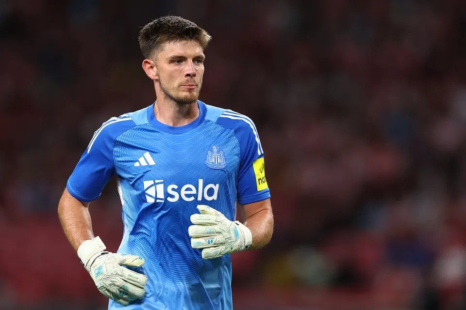 Top 10 Goalkeepers Likely to Win the Prestigious 2025 Yashin Trophy 4 Top 10 Goalkeepers Likely to Win