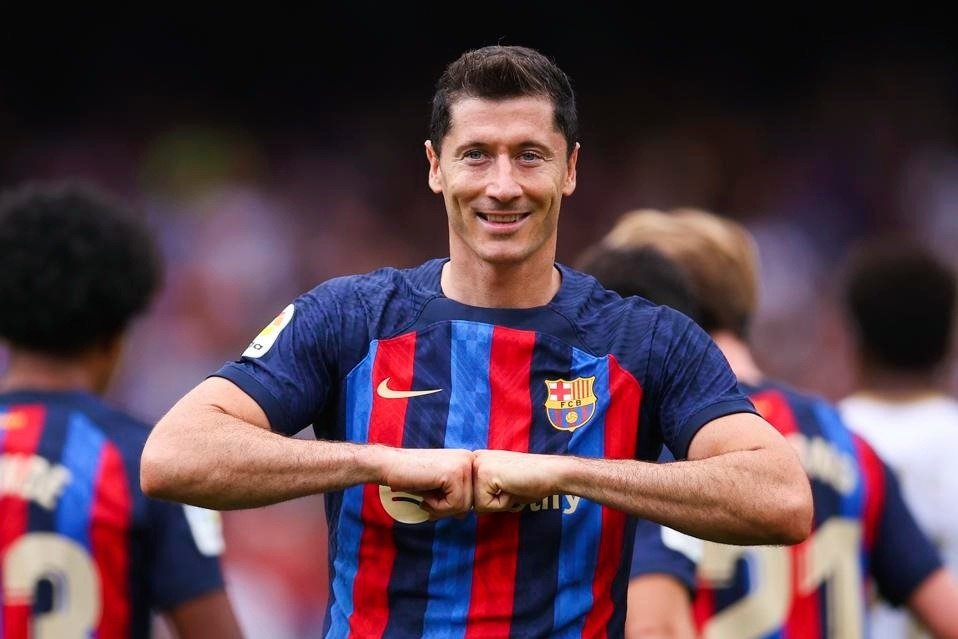 Top 10 Contenders for the 2025/2026 Golden Boot Race 6 Top 10 Contenders for the 2025