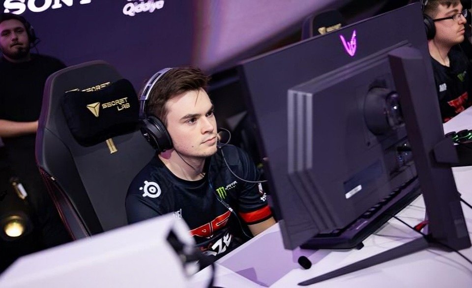 Top 10 Best Call of Duty Players in the World – 2025 7 Top 10 Best Call of Duty Players in the World – 2025