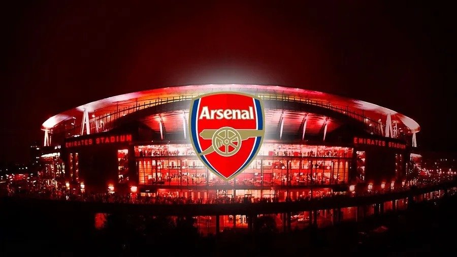 Top 10 Football Clubs with the Most Iconic Logos 2025 10 https://www.sportsamrath.com/football-legends-retiring-in-2025/
