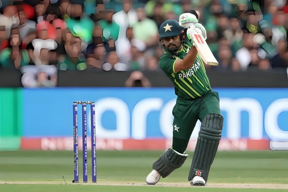 Top 10 Legendary Players Who can hit the best cover drives 9 Top 10 Legendary Players Who can hit the best cover drives