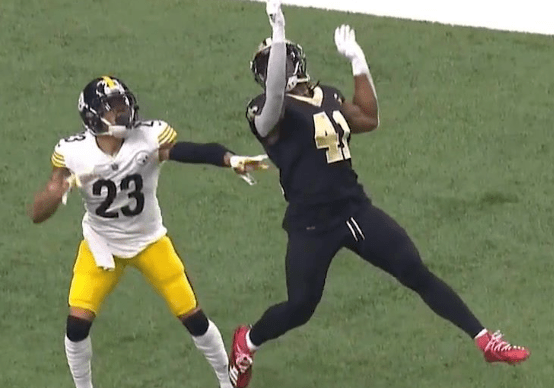 Top 10 Controversial Calls That Changed a Game 9 Top 10 Controversial Calls That Changed a Game