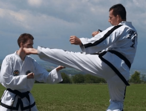 Top 10 Taekwondo Breaking Techniques for Power 6 Top 10 Taekwondo Breaking Techniques for Power