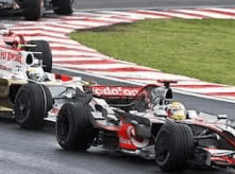 Top 10 Motorsport Finishes : Most Exciting Finishes in Motorsport History 7 Top 10 Motorsport Finishes : Most Exciting Finishes in Motorsport History