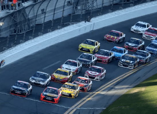 Top 10 Motorsport Finishes : Most Exciting Finishes in Motorsport History 12 Top 10 Motorsport Finishes : Most Exciting Finishes in Motorsport History