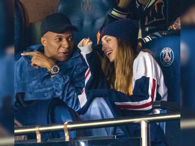 Top 10 Football Playboys with the Most Girlfriends in 2025 10 Top 10 Football Playboys with the Most