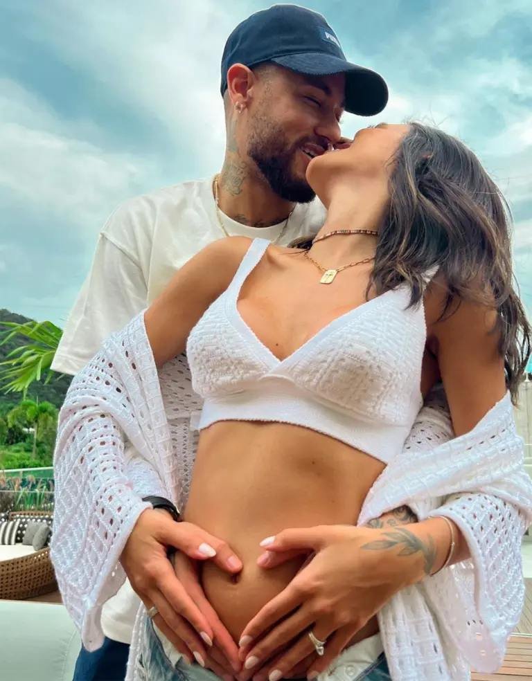 Top 10 Football Playboys with the Most Girlfriends in 2025 11 Top 10 Football Playboys with the Most
