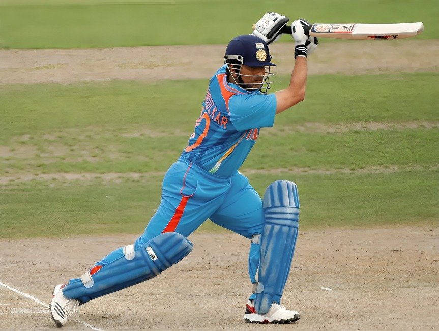 Top 10 Legendary Players Who can hit the best cover drives 8 Top 10 Legendary Players Who can hit the best cover drives