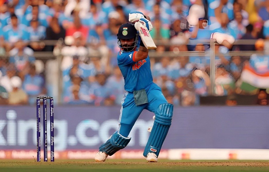 Top 10 Legendary Players Who can hit the best cover drives 10 Top 10 Legendary Players Who can hit the best cover drives