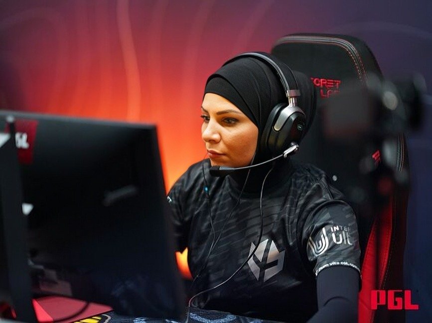 Top 10 Legendary Players with Career Spanning Across Multiple Esports Titles