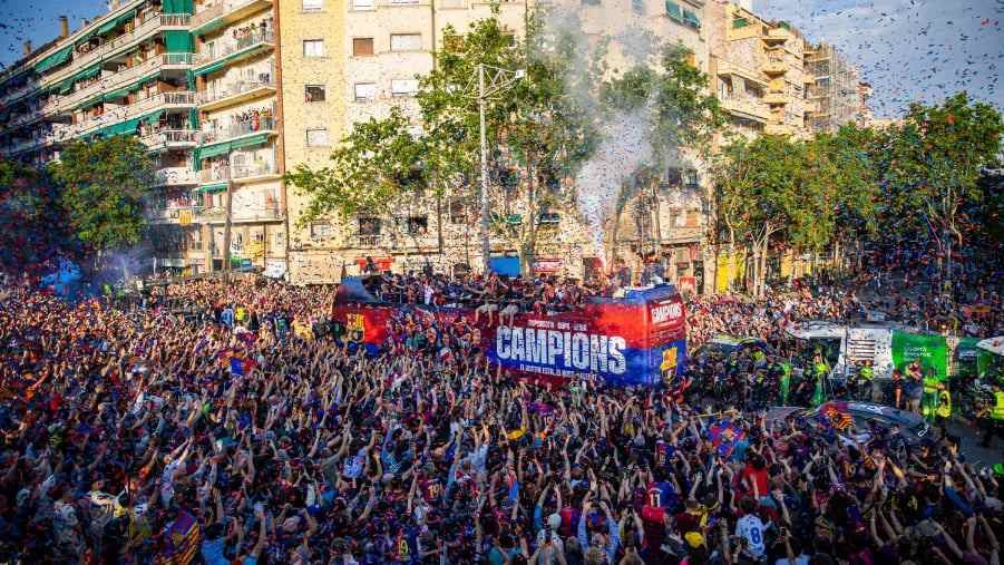 Iconic Football Clubs in World History