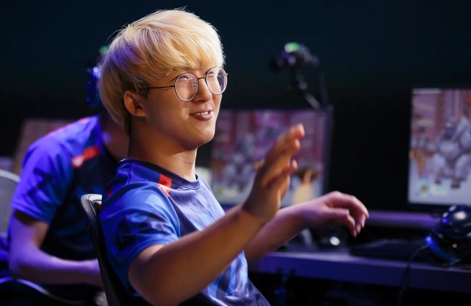 Top 10 Best Overwatch 2 Players of All Time