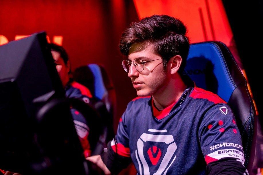 Here Are The Top 10 Players with Career Spanning Across Multiple Esports Titles: