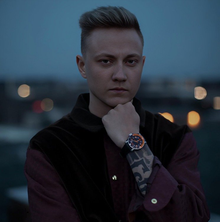Top 10 Most Handsome Esports Players 7 Top 10 Most Handsome Esports Players