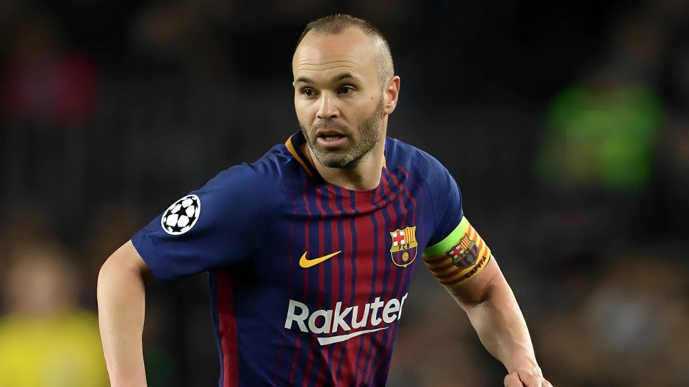 Top 10 Most Decorated Footballers in History – Icons of Success and Greatness