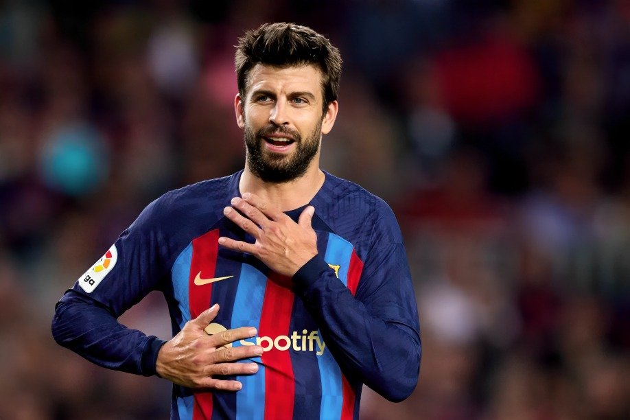 Top 10 Most Decorated Footballers in History – Icons of Success and Greatness
