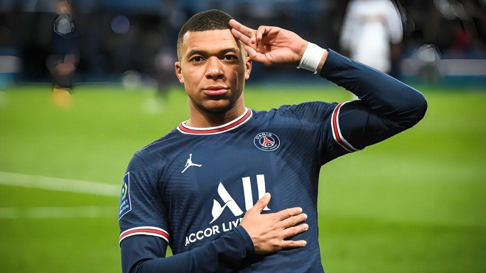 Top 10 Shocking Most Expensive World Football Transfers of All Time 11 Top 10 Shocking Most Expensive World Football Transfers of All Time