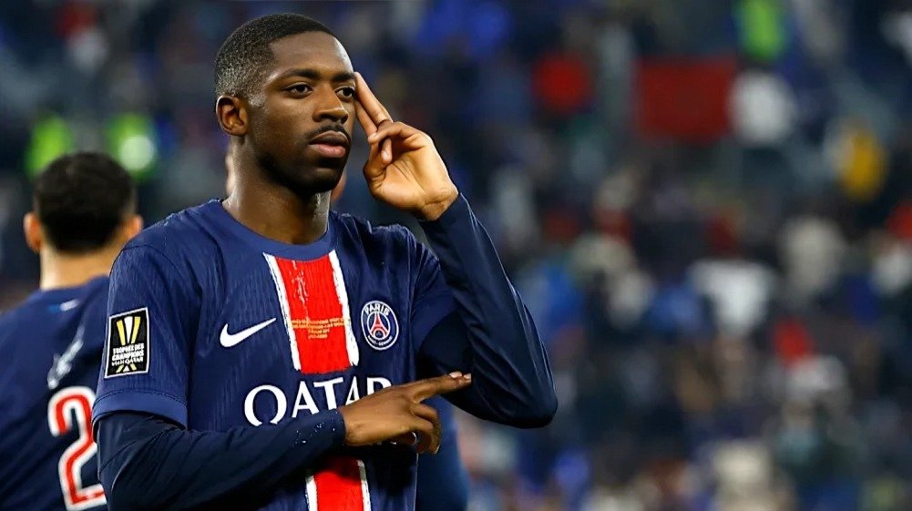 Top 10 Shocking Most Expensive World Football Transfers of All Time 9 Top 10 Shocking Most Expensive World Football Transfers of All Time