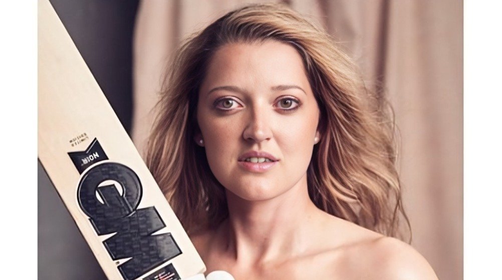 Top 10 Most Stunning Female Cricketers Of All Time