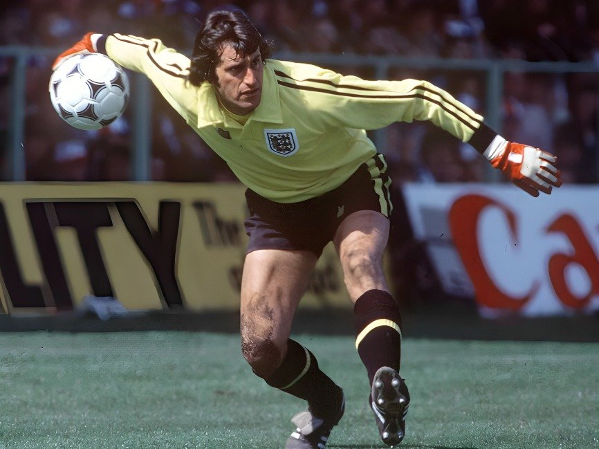 Top 10 Best Goalkeepers in Liverpool History 8 Top 10 Best Goalkeepers in Liverpool History