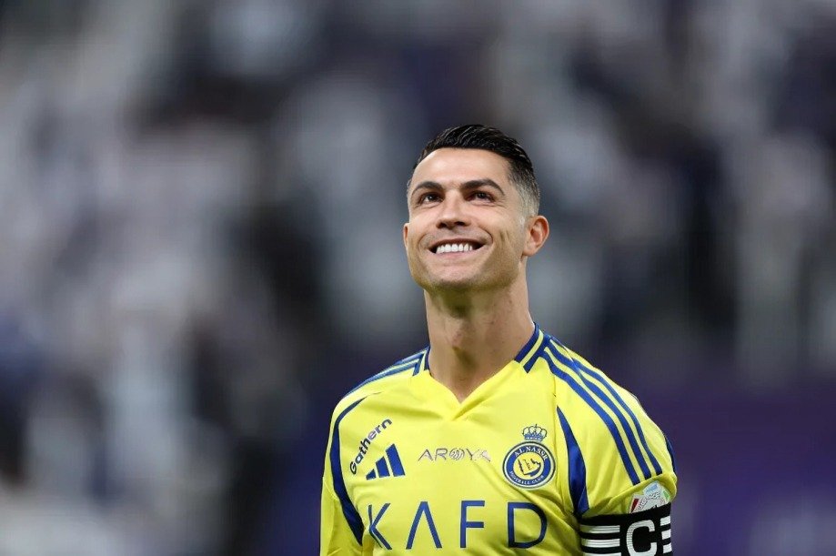 Top 10 Most Followed Footballers on Instagram (2025) – Ultimate Ranking