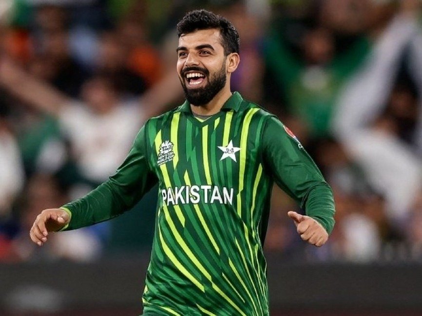 Unstoppable Bowlers: Top 10 Players with Most Wickets For Men's T20 Asia Cup 5 Unstoppable Bowlers: Top 10 Players with Most Wickets For Men's T20 Asia Cup