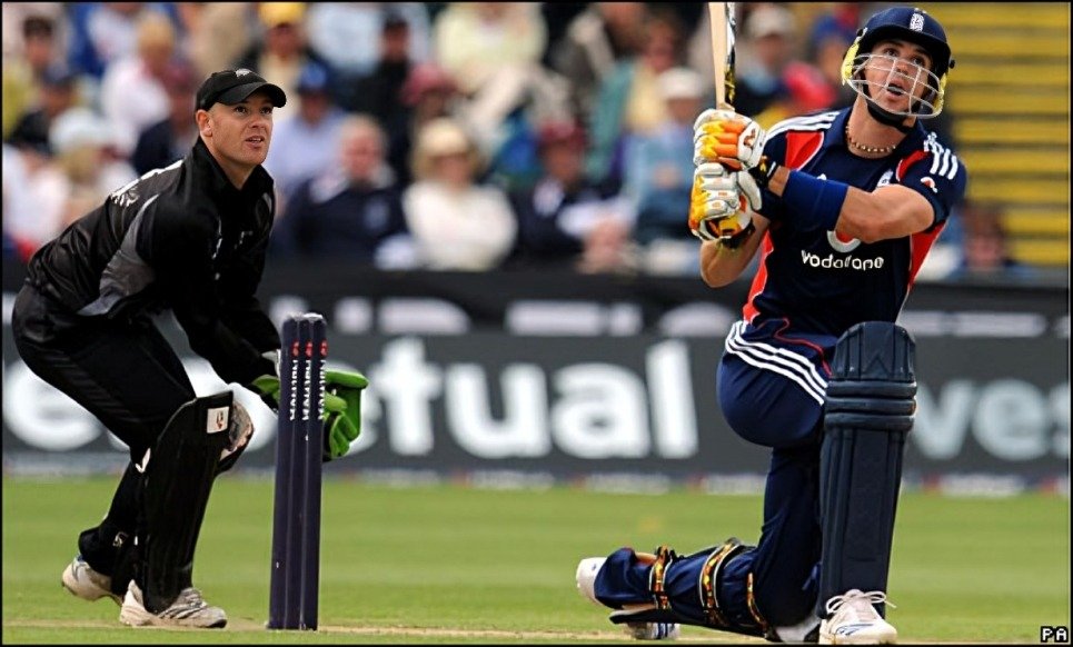 Top 10 Innovative Cricket Shots That Evolved During Recent Times 9 Top 10 Innovative Cricket Shots That Evolved During Recent Times