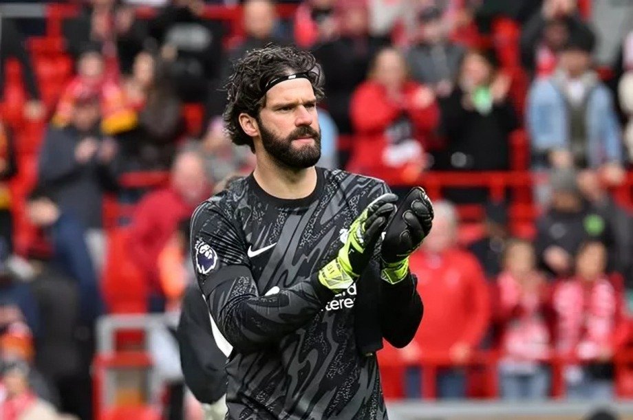 Top 10 Best Goalkeepers in Liverpool History 6 Top 10 Best Goalkeepers in Liverpool History
