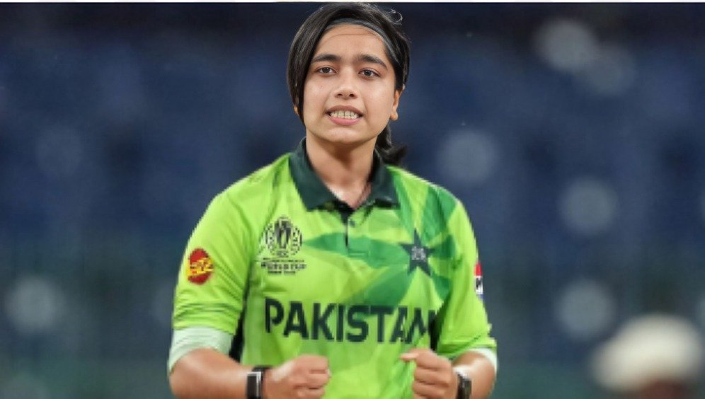 Fatima Sana - A Captain Burdened, Yet Inspiring with Her Fierce Spell 3 Fatima Sana - A Captain Burdened, Yet Inspiring with Her Fierce Spell