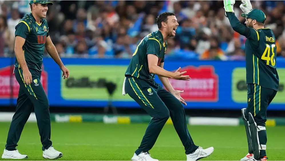 Unstoppable Mastery: Hazlewood's Timeless Bowling Recipe 3 Unstoppable Mastery: Hazlewood's Timeless Bowling Recipe