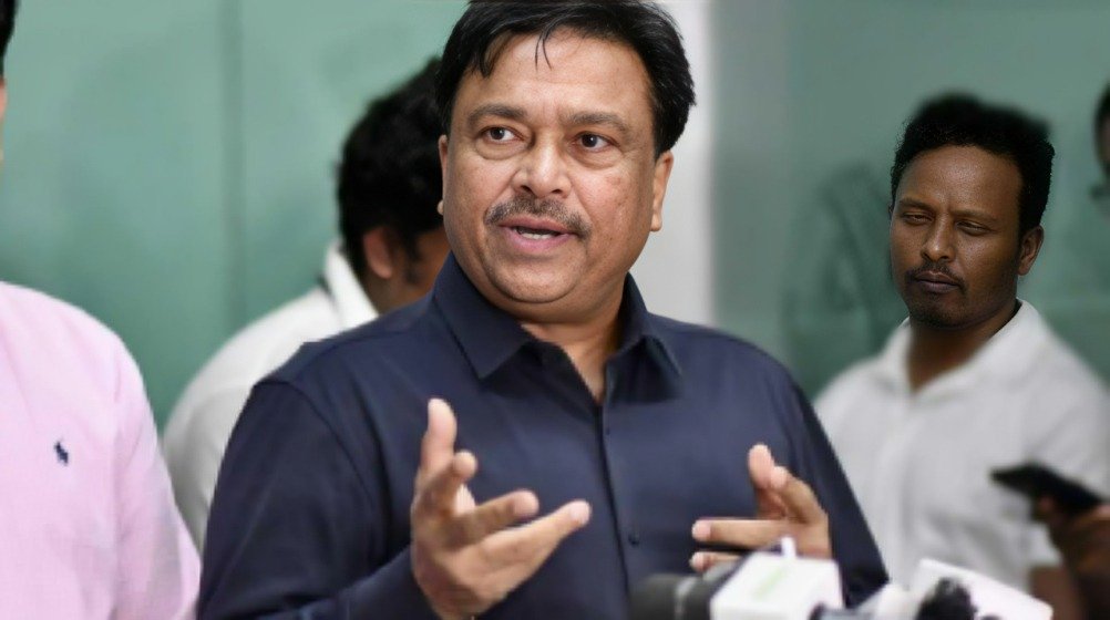 Bangladesh Captain Faruque Ahmed Hospitalised After Sudden Cardiac Arrest – Shocking Update from Dhaka