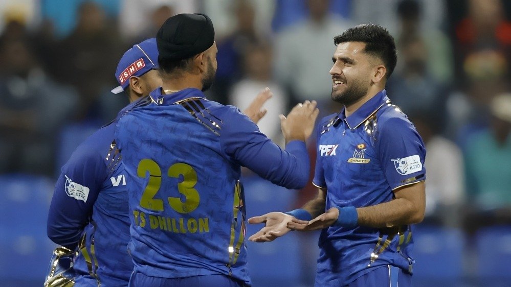 Farooqi Set Up MI Emirates Big Win in a Dominant T20I Show – Knight Riders Crushed 3 Farooqi Set Up MI Emirates Big Win in a Dominant T20I Show – Knight Riders Crushed