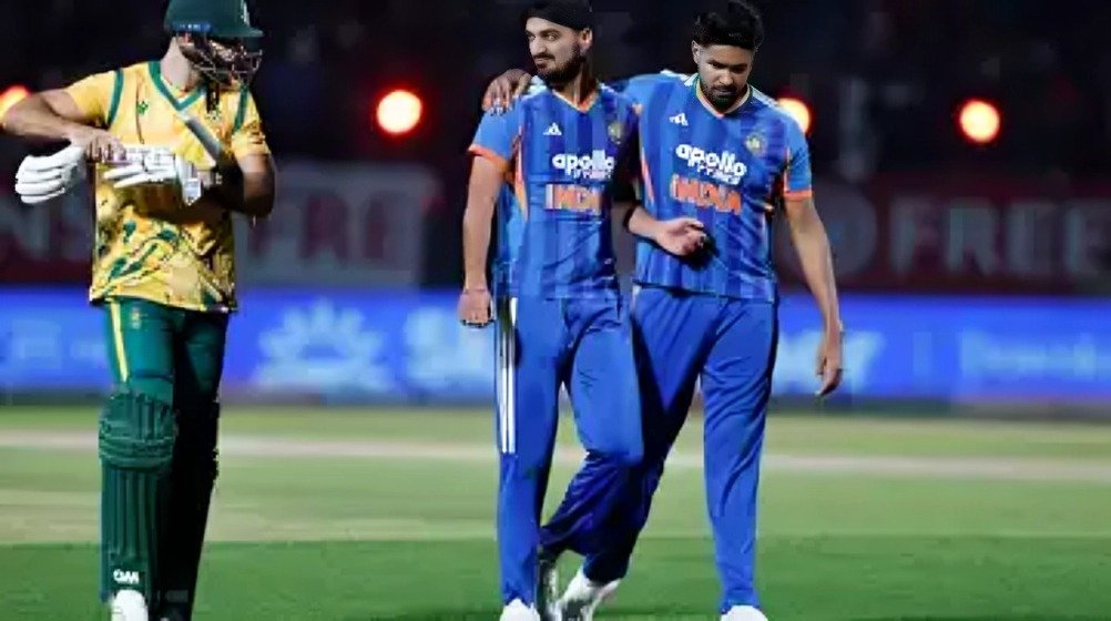 RUTHLESS INDIA CRUISE TO 2-1 LEAD – BRILLIANT ALL-ROUND SHOW OVERPOWERS SOUTH AFRICA 3 RUTHLESS INDIA CRUISE TO 2-1 LEAD – BRILLIANT ALL-ROUND SHOW OVERPOWERS SOUTH AFRICA