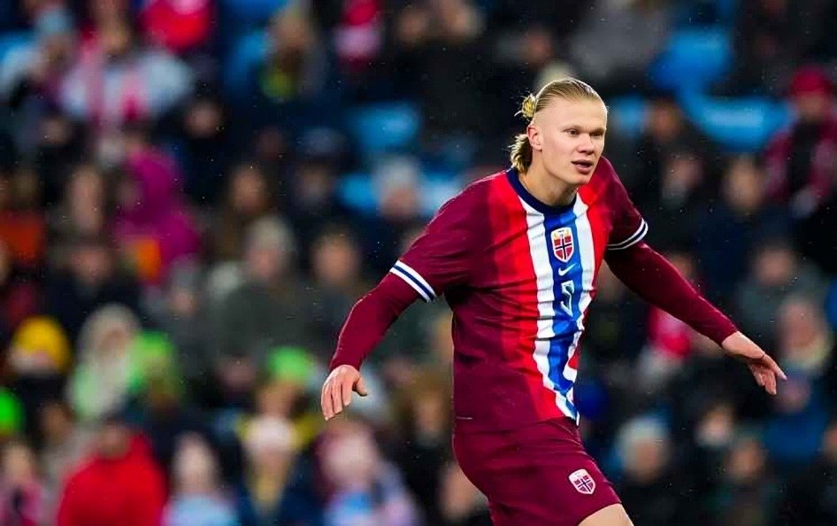 The 5 Best Strikers In The World Right Now