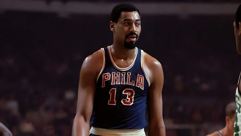 Top 10 Best Basketball Players In History