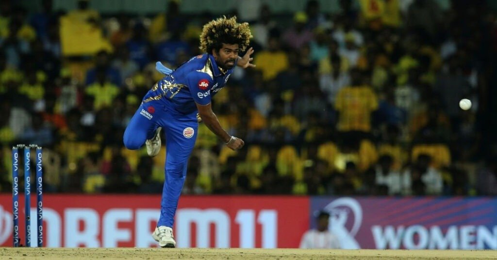 Top 10 Bowlers With Best Bowling Economy in IPL