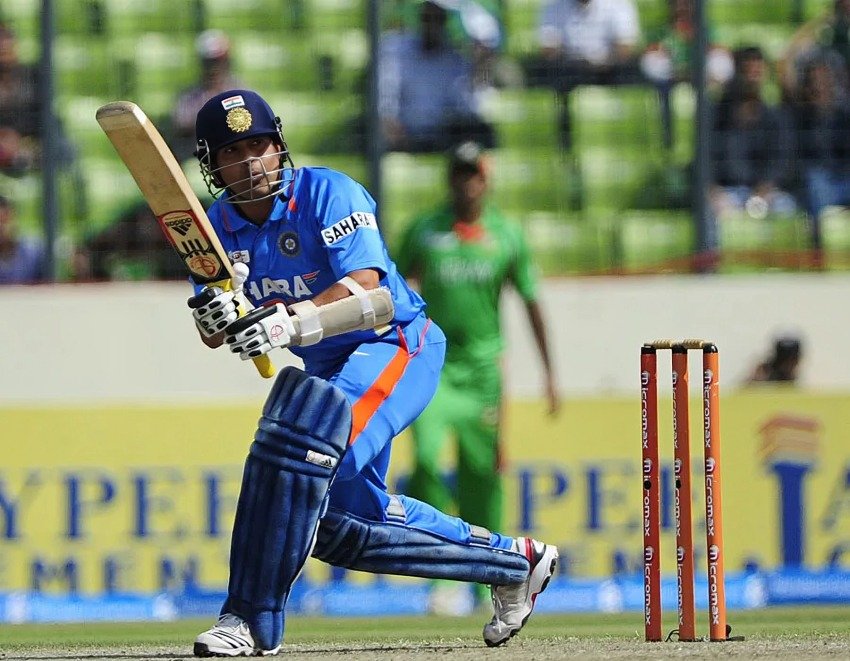 Top 5 Almost Impossible Cricket Records in History 3 Top 5 Almost Impossible Cricket Records in History