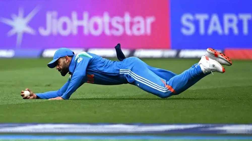 Top 10 Best Catches in Cricket History