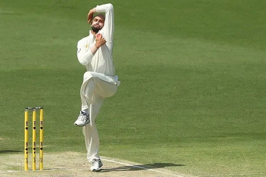 Top 10 Greatest Spinners of All Time