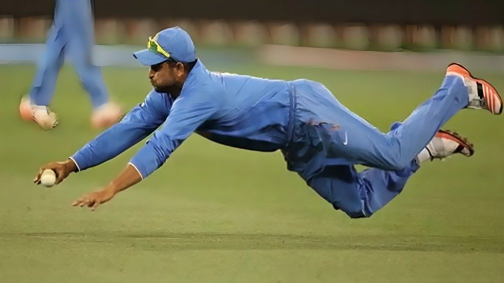 Top 10 Best Catches in Cricket History