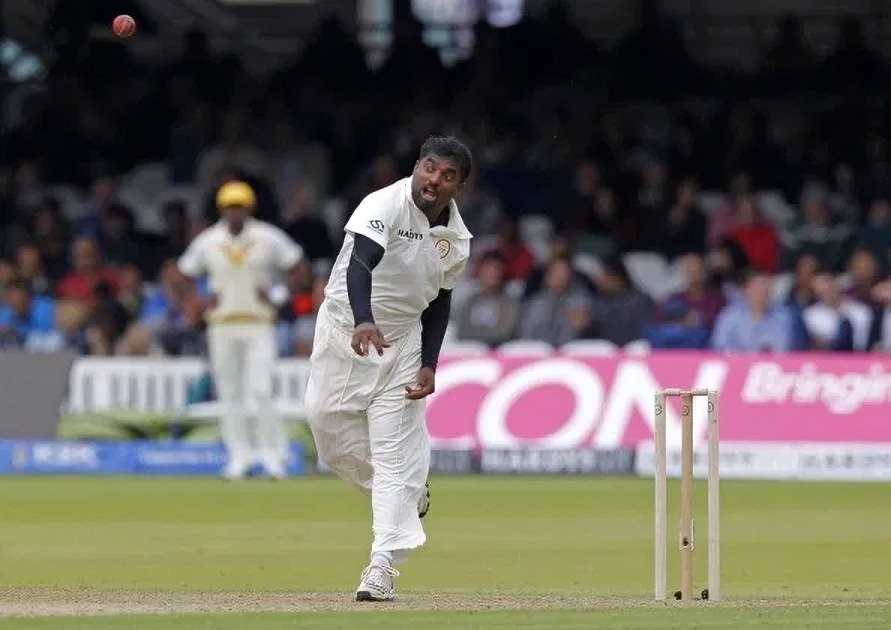 Top 5 Almost Impossible Cricket Records in History 4 Top 5 Almost Impossible Cricket Records in History