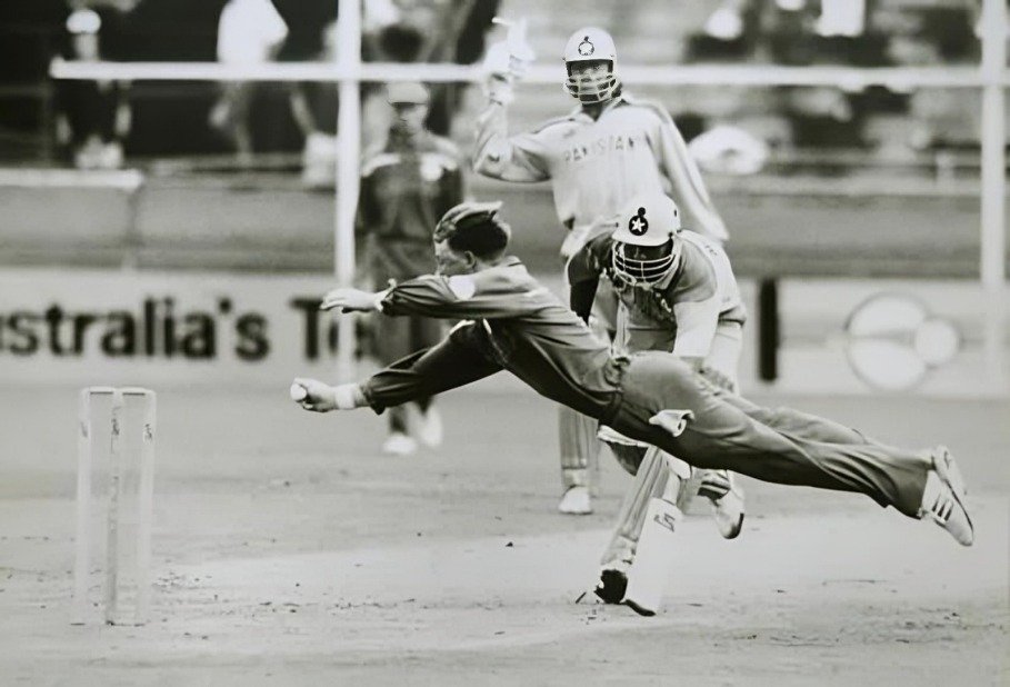 Top 10 Best Run-Outs in Cricket History